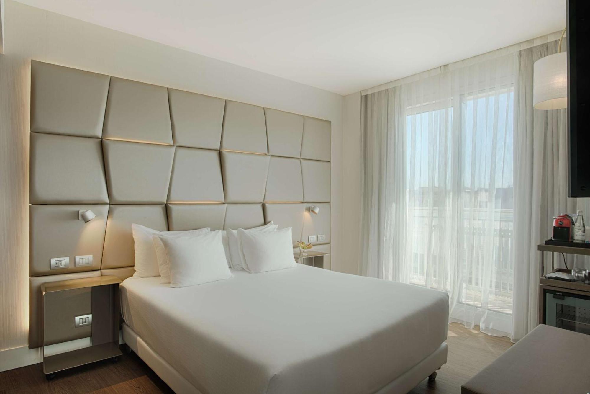 Nh Collection Roma Centro Hotel Bagian luar foto