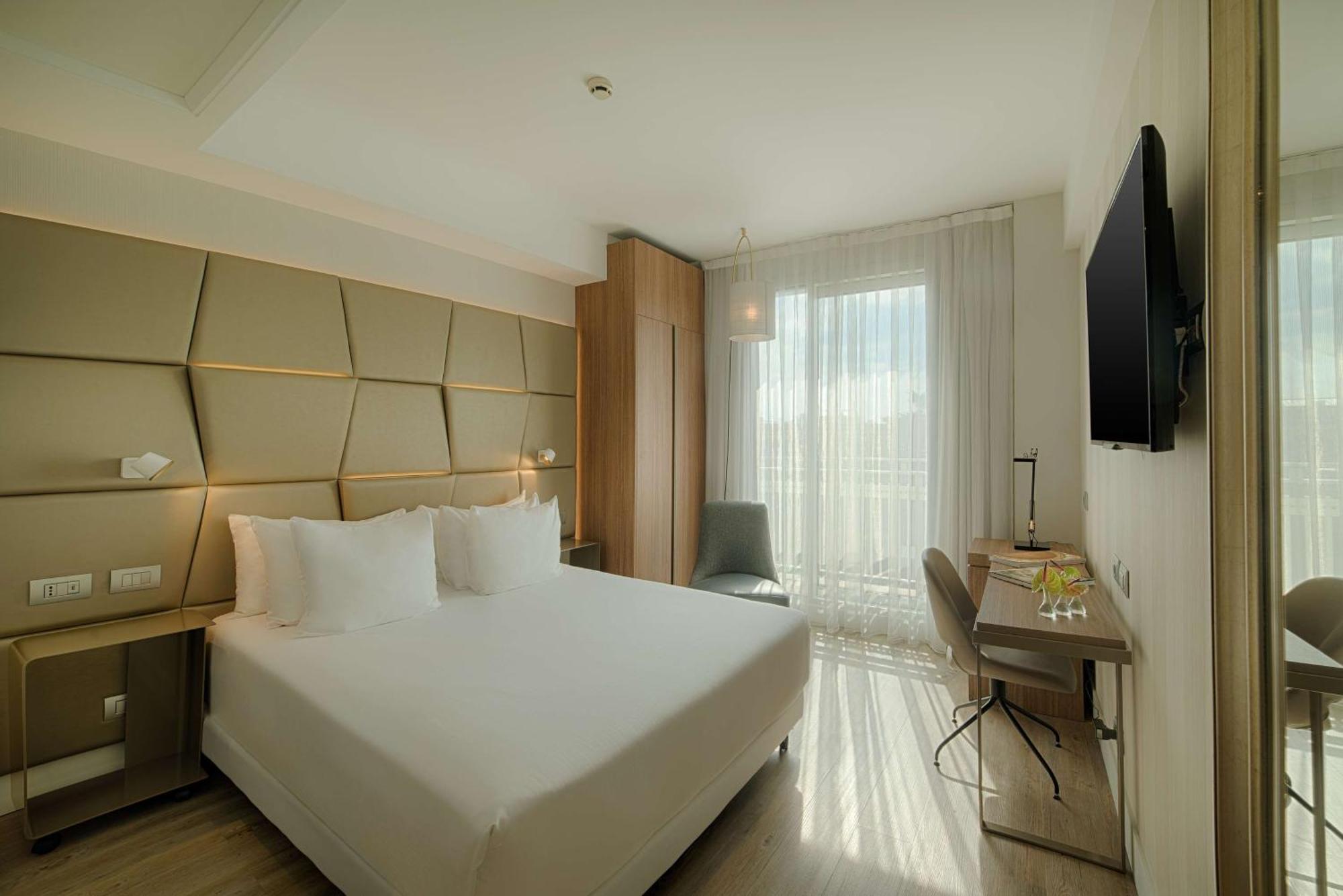 Nh Collection Roma Centro Hotel Bagian luar foto